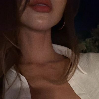 Isinya au 21++ jangan di follow kalo masih di bawah umur