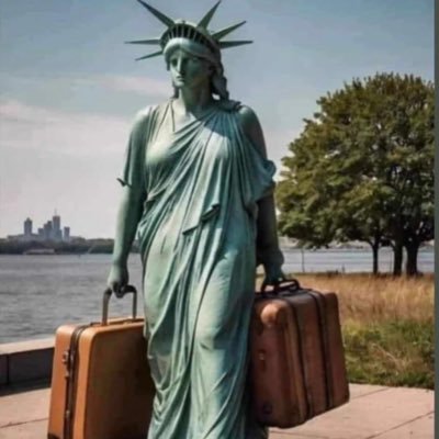 ewincarreno's profile picture. salimos 🛫 de 🇨🇴 solo para buscar 👀 🇺🇸 sueños , y ahora la búsqueda de un mañana mejor de vuelta a 🛫🇨🇴!! extraño mi colombia hp