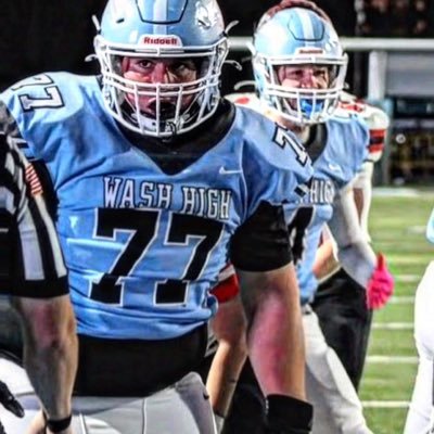 @WashHighFB c/o ‘27 Interior Defensive Line 6’1 325. Bench 355 Squat 490 Deadlift 550.