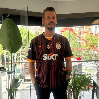 onurvatansever1's profile picture. #Galatasaray #Crypto bsc-eth 0xF8241Da2b92Fa55a6102F838cCEEf5bfb56f277a  HERE WE GO GALA ✋😎🤚