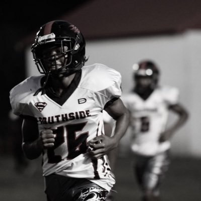 5’9 153 | Class of 28’ OLB/DE | Southside High School Selma AL | 3.1 GPA | 📞 205-928-9459 📧 Walkerdarius810@gmail.com