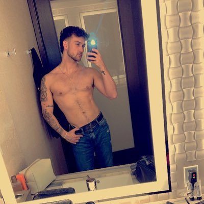 🔞NSFW🔞 Soft Dom Top ?? Open up your heart and legs for me 🥵😈