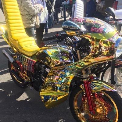 こんにちは NITAQOS（ニタコス）の二反田です✌️旧栃2020全体総合優勝🥇🏆CBX400f ✨✨✨ 🤩銀鏡メッキ職人IQOSカスタム アクリル グラス ボトル などにレーザー彫刻 どんな物でも銀鏡メッキ加工を行っています。 記念品 プレゼント 世界に１つだけの オリジナルアイテム✨お気軽にお問い合わせ下さい