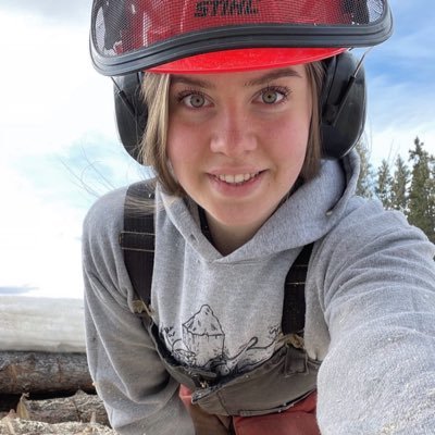 Chainsaw operator and forest worker 🌲🦊 Farmer + cattlekeeper 🐮🚜