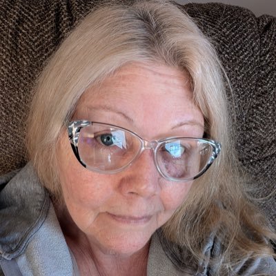 AshleyE7876's profile picture. BACKUP ACCT/