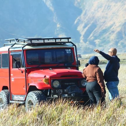 TAKSI BROMO is a trusted transportation service that connects travelers to Mount Bromo and surrounding attractions