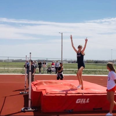 Claire Hellbusch Profile