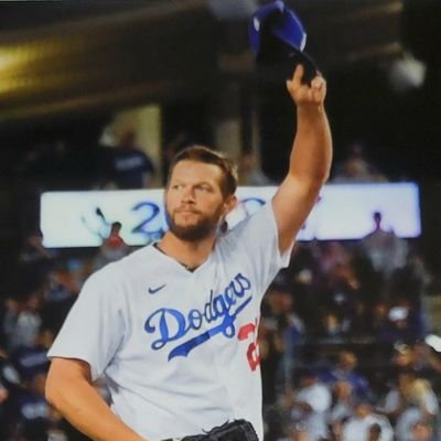 Cynical, lifelong Dodgers fan, born and raised in LA 🇺🇸 . Baseball is the best sport on 🌎. If you're looking, it's because I made you mad. 😉