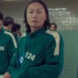 meliansinclair's profile picture. peace minus one