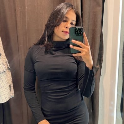 Social Media Strategist | Cat Mom | Foodie Frenzy | Connecting people, pampering kitties, and savoring life 🫧