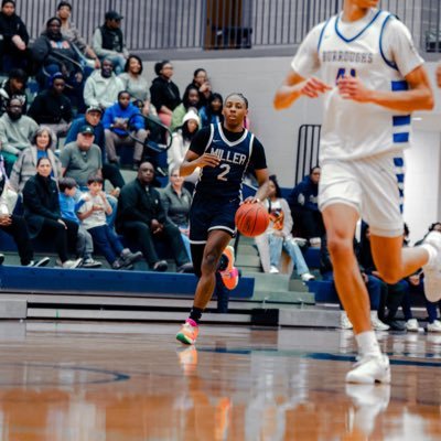 Brian Mann Jr |6ft1 170 pg/sg Clyde C Miller Career Academy|3.2GPA| Class Of 2025| brianmannjr31444@yahoo.com (314-309-4466). I LOVE BASKETBALL