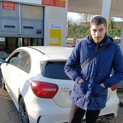 oF1IMwcY9a8hU5f's profile picture. rex