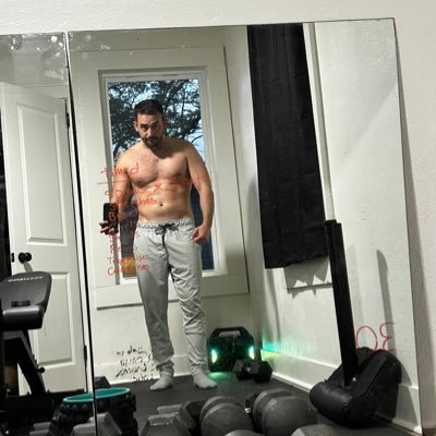 McChonis's profile picture. “you cant smoke ashes”