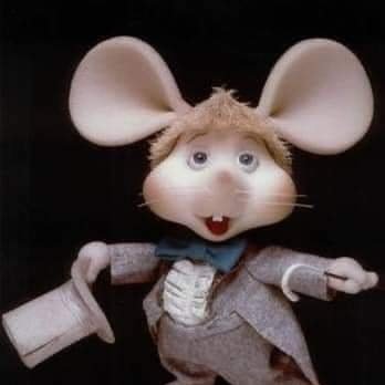 lisapr1113's profile picture. #Independent  #FormerGOP #NeverTrumper #Roevember #ButHerEmails 🤦 #NoVoteisaGOPVote
#VoteBlue2024 #DiversityIsTheKey 
AND #GMen4Life ❤ my Giants