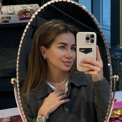 YuSeGamer's profile picture. 🌍 Explorer | 📚 Avid Reader | ☕ Coffee Lover |I will follow everyone who forwards my posts and follows me