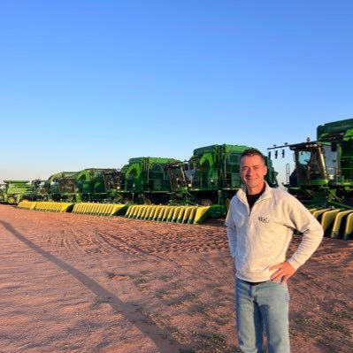 Jeune agriculteur en Bretagne 👩🌾Production laitière & production porcine 🐄🐖+ Communication positive sur YouTube pour l’agriculture 📹🚜🌾 (HLG MACHINERY)