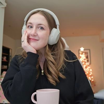 Community @Dreamhaven 💜 Prev: Overwatch, World of Warships, Fandom 💙 She/Her 🗡Opinions are solely my own 😎 jodiegrace on 👉🦋
