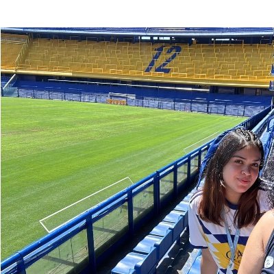 💙💛💙//CAB🎤🎭💃//Nephilim🙌➰//PLL// Libros 😍// Hufflepuff 💛// Periodismo🗞️ Producción Audiovisual 🎬