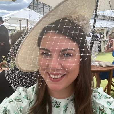 FranRosemary's profile picture. ⭐️ I love food, wine, and tea