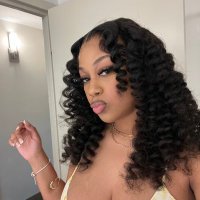ky (@kyahdanielle) 's Twitter Profile