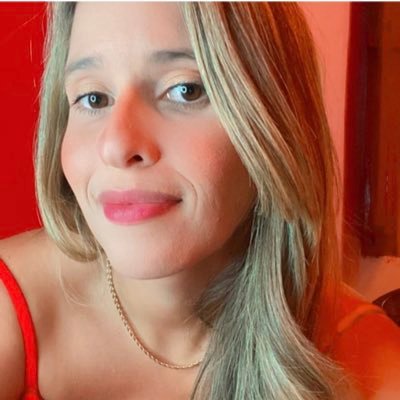 Só de pensar que cê pensou que era sério, falando sério, eu quero rir.