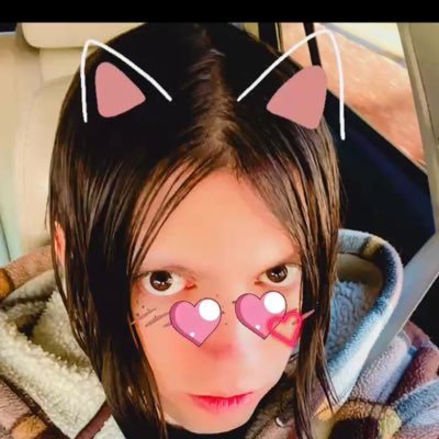 non binary gamer neko and cosplayer streamer instagram @nekowaifucatu