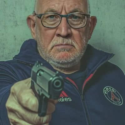 Amo mi familia y mi país 🇦🇷 Capitalista y Libertario. Pro milicia civil regulada. Nerd. Maximalista de Bitcoin, el Oro y el Plomo.
