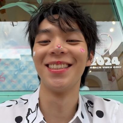 ✄ 𝘳𝘦𝘫𝘦𝘤𝘵𝘦𝘥 𝘥𝘢𝘶𝘨𝘩𝘵𝘦𝘳 𝘰𝘧 𝘺𝘰𝘯𝘨/ 𝘣𝘪𝘭𝘭𝘬𝘪𝘯'𝘴 𝘸𝘪𝘧𝘦 𝘣𝘶𝘵 𝘪 𝘭𝘪𝘬𝘦 𝘨𝘪𝘳𝘭𝘴 / 𝘵𝘱𝘰𝘱 / 𝘨𝘦𝘭𝘣𝘰𝘺𝘴 𝘵𝘩𝘦 𝘴𝘦𝘳𝘪𝘦𝘴 ✿