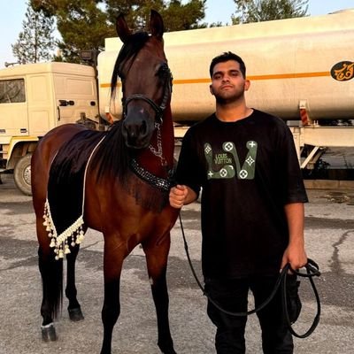 awlirez_'s profile picture. من همون مسیریم که لابد نمیشه رفت:)