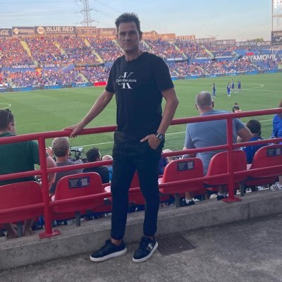 Entrenador UEFA PRO ⚽️ DIRECTOR DEPORTIVO⚽️ Diplomado Educación Física.👨🏼🎓 ex-futbolista profesional