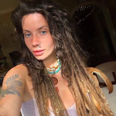 LaurenComp5596's profile picture. 