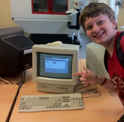 Deenzol's profile picture. Doma jsem tam kde vidím Černou věž. autíčkář, skaut a vodák