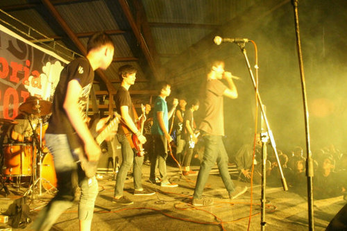 Screamo/Posthardcore-metalcore 
Download song for Side Eternity http://t.co/TPXRYtGO5A :)
