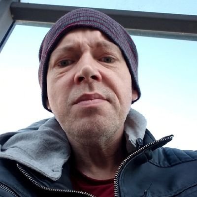Single aus Hannover und gierig auf dich für hemmungslosen Spaß. Bist du eine Frau zwischen 18 bis 55 Jahren schreib mir und wir lassen es krachen
