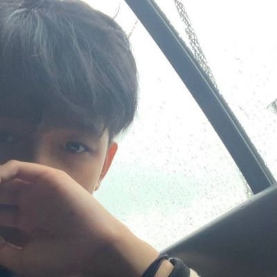 rafiezayans's profile picture. 