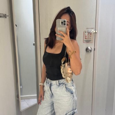 trishabxx_'s profile picture. ad meliora 🦋