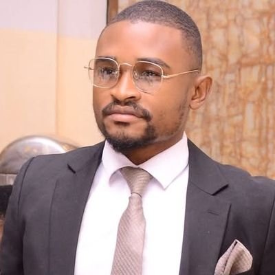 protagoniste243's profile picture. Analyste |
Suprémaciste de DROITE |