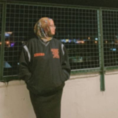 ezzatyariffin_'s profile picture. 🪐