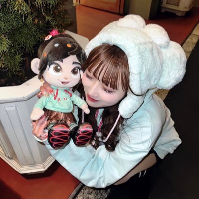 MKUXABPObu46279's profile picture. 
