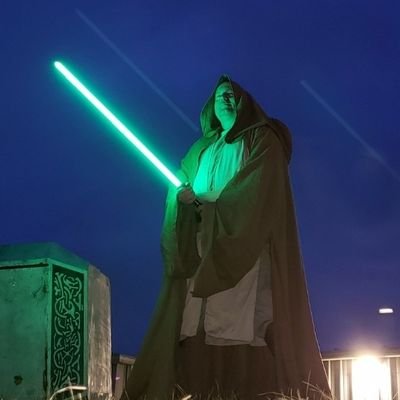 Eff twittler, find me where the skies are blue, my website https://t.co/0lsSwsO1tL & current project https://t.co/EvFkvYoMb5
Also: https://t.co/MfA4TqG9UO