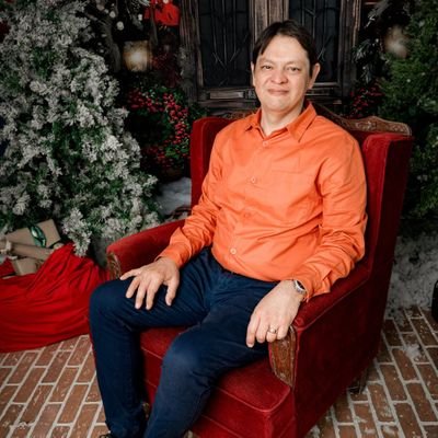 hhinojosaf's profile picture. 