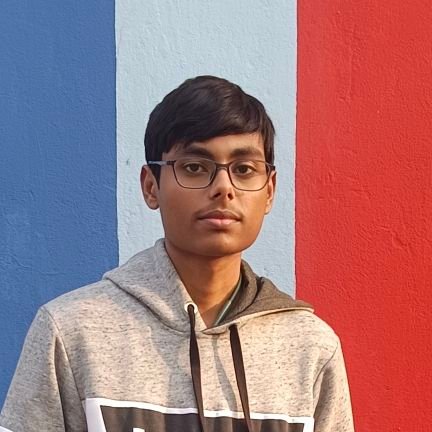 maitra_subhro's profile picture. football enthusiast || CSE student 
green N maroon mariner for life.