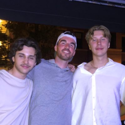 natedogkinger's profile picture. buffalo