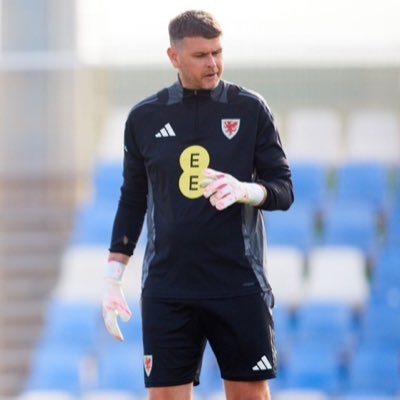 Jrwood25's profile picture. GK Coach , views are of my own