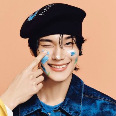 mainly for evnne 🦊 & oneus 🐯 ps.
i twt random stuffs bc i'm lazy creating another acct 😵💫
i.e. kpop, volleyball, manga, genshin & others 🤪