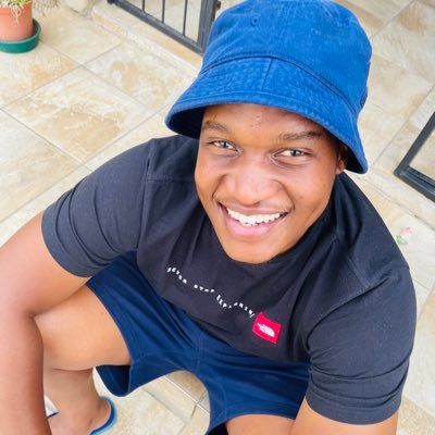 mpumii05's profile picture. Old account stolen