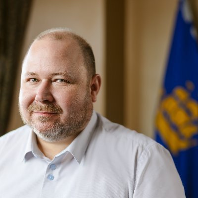 Conseiller municipal du district de Maizerets-Lairet et chef de l'opposition officielle Québec d'abord à l'Hôtel de ville de Québec.