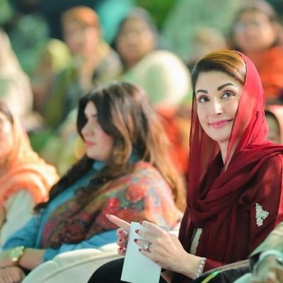 SyedaHijabz80's profile picture. Obsessed with @MaryamNSharif ❤️
A huge fan of Maryam nawaz sharif and biggest wish to meet her 🌟
On Instagram @maryam_influencer
