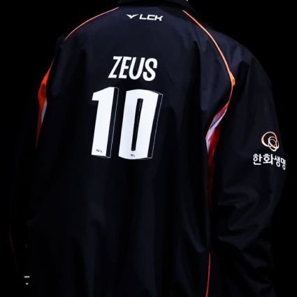 ze043124328's profile picture. 구독계