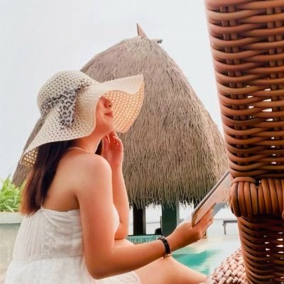 AndrianaWiyesa's profile picture. 𝐃𝐨 𝐞𝐯𝐞𝐫𝐲𝐭𝐡𝐢𝐧𝐠 𝐢𝐧 𝐥𝐨𝐯𝐞, 𝐩𝐚𝐬𝐬𝐢𝐨𝐧 𝐚𝐧𝐝 𝐬𝐢𝐧𝐜𝐞𝐫𝐢𝐭𝐲 𝐡𝐞𝐚𝐫𝐭.♡